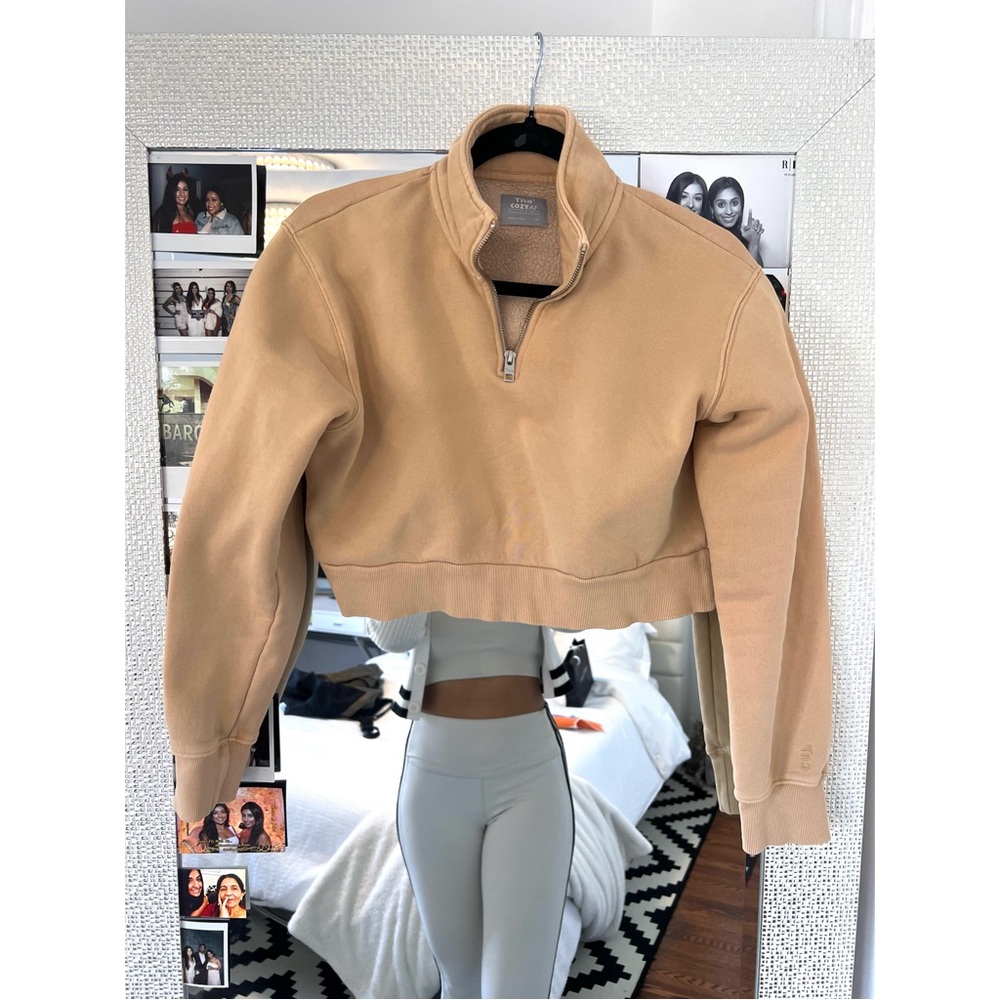 Aritzia Tan Cropped Sweatshirt Size XS